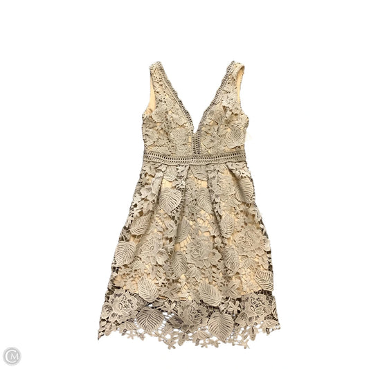 Dress Casual Short By Romeo And Juliet In Tan, Size: M