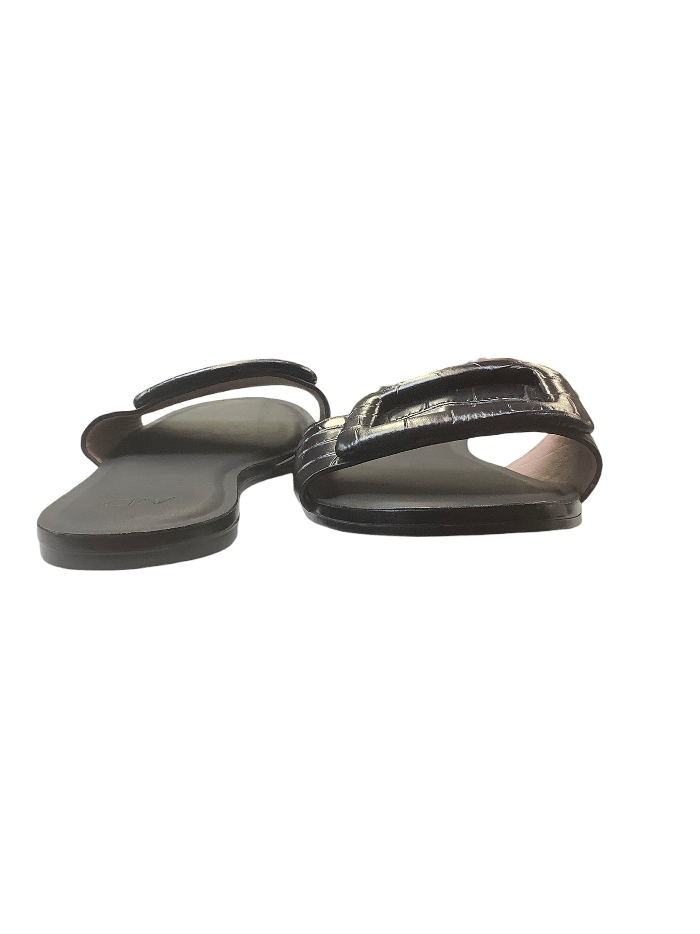 Sandals Flats By Cma In Black, Size: 9.5