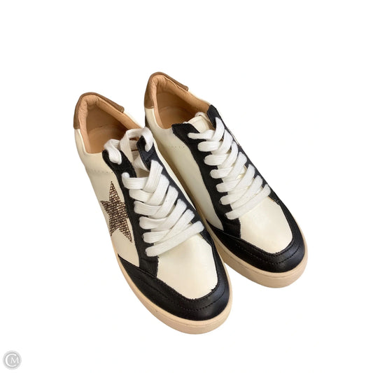 Shoes Sneakers By Oasis Society In Black & White, Size: 7.5