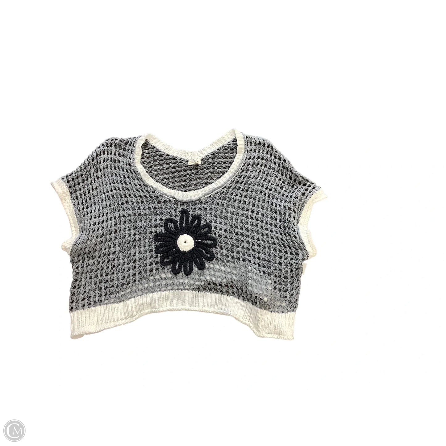 Top Short Sleeve By Pol In Grey, Size: S