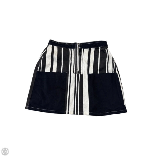 Skirt Mini & Short By Bdg In Black & White, Size: S