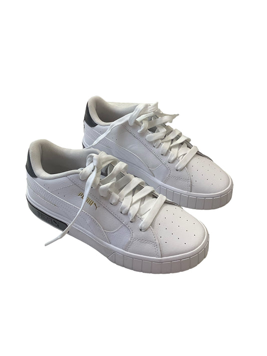 White Shoes Athletic Puma, Size 6.5