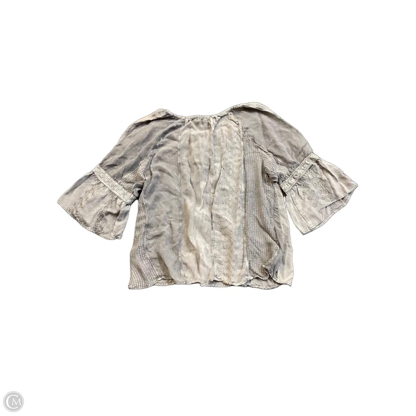 Top Long Sleeve By Young Threads In Grey, Size: Xl