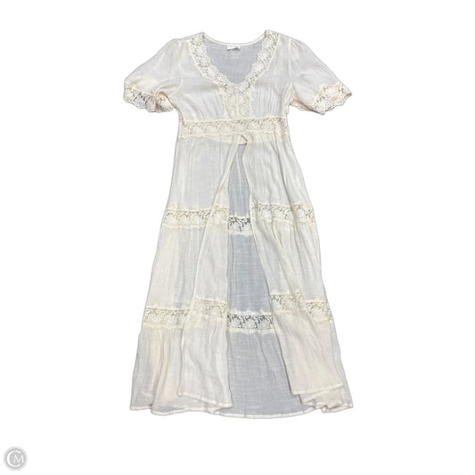 Top Short Sleeve By Allie Rose In Cream, Size: L