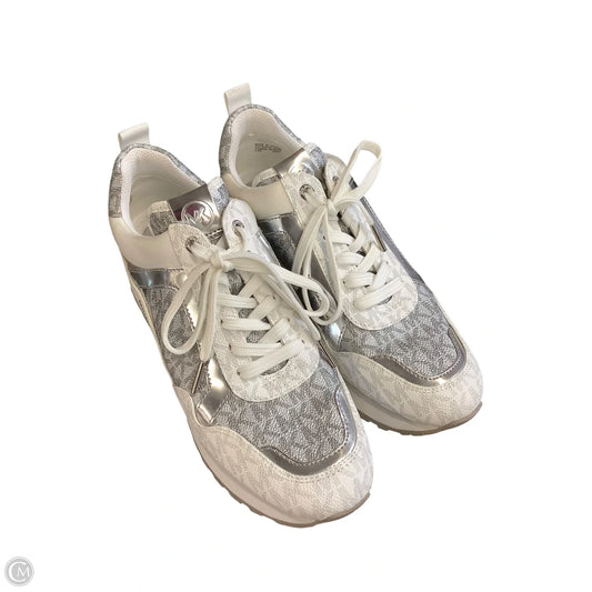 Shoes Designer By Michael Kors In Silver & White, Size: 8.5