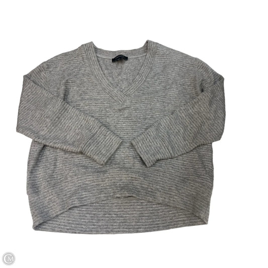 Sweater By Clothes Mentor In Grey, Size: M
