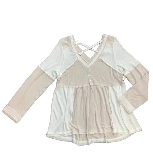 Top Long Sleeve Basic By Clothes Mentor In Cream, Size: M