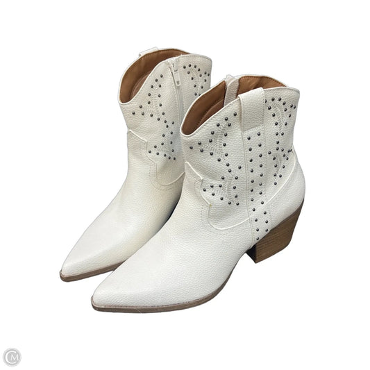 Boots Ankle Heels By Universal Thread In White, Size: 8