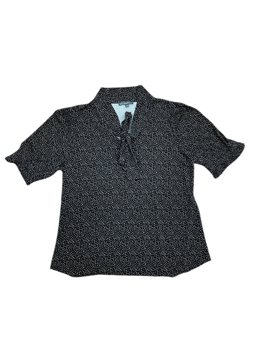 Top Short Sleeve By Adrianna Papell In Black, Size: M