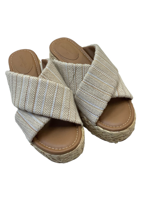 Sandals Heels Platform By Universal Thread  Size: 8.5