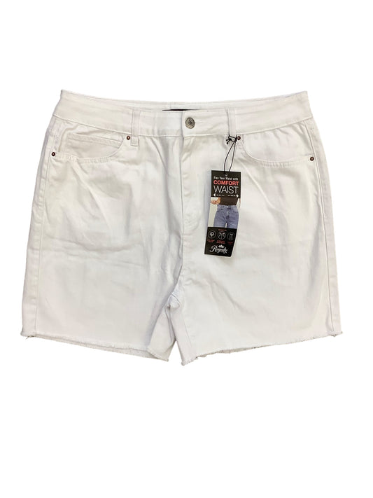 Shorts By Royalty  Size: 14